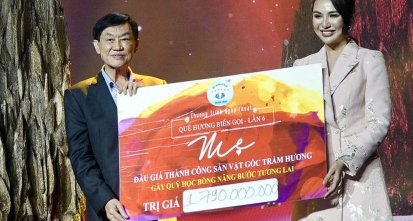 Sự kiện đấu giá gốc Trầm Hương đầy kịch tính và nhân văn trong Chương trình “Quê hương biển gọi”,Doanh nhân Johnathan Hạnh Nguyễn ủng hộ 4,79 tỉ đồng cho Khánh Hòa:“Tôi là người con mang ơn Nha Trang"