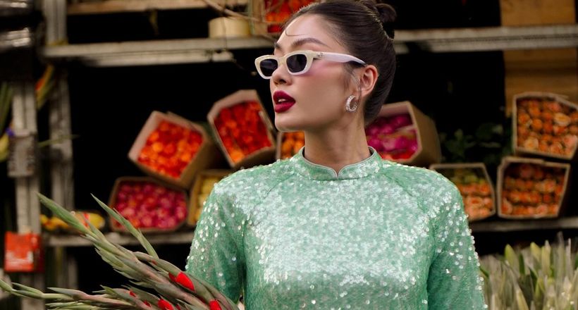 Tìm ra những mẫu áo dài “bling bling” hot nhất Tết này, khiến loạt mỹ nhân Vbiz đụng hàng tới tấp