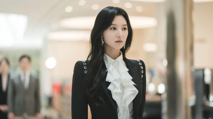 Thời trang "nữ tài phiệt" đầy quyền lực của Kim Ji Won trong "Queen of Tears"