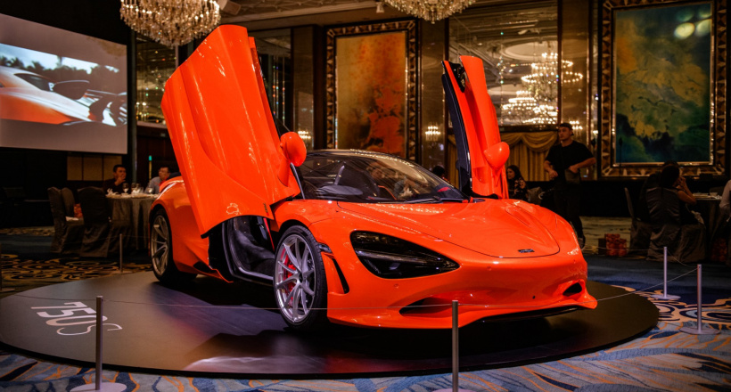 Siêu xe Pagani Utopia giá hơn 2,2 triệu USD đầu tiên có mặt tại Singapore