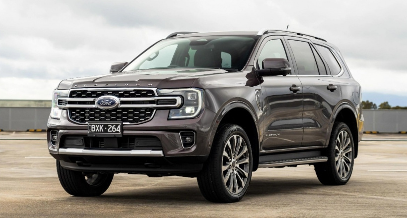 Rộ tin đồn Ford Everest Platinum sắp về Việt Nam, "bỏ ngỏ" về động cơ V6