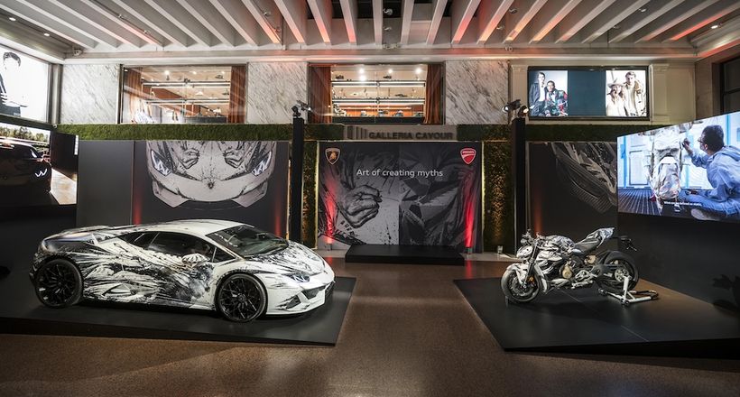 Sở hữu cặp đôi Ducati Streetfighter V4 Lamborghini - Huracan EVO chưa đủ, đại gia còn phải thuê hoạ sĩ nổi tiếng vẽ tranh lên!