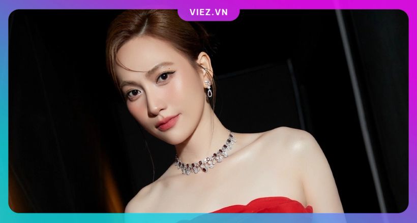 Phương Anh Đào ngập tràn sắc 'Mai' ngày cận Tết