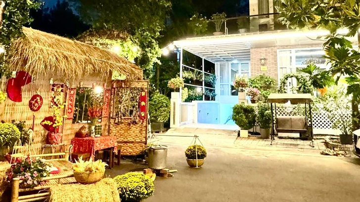 Biệt thự 10 tỷ của Trịnh Kim Chi lộng lẫy cỡ nào dịp Tết?