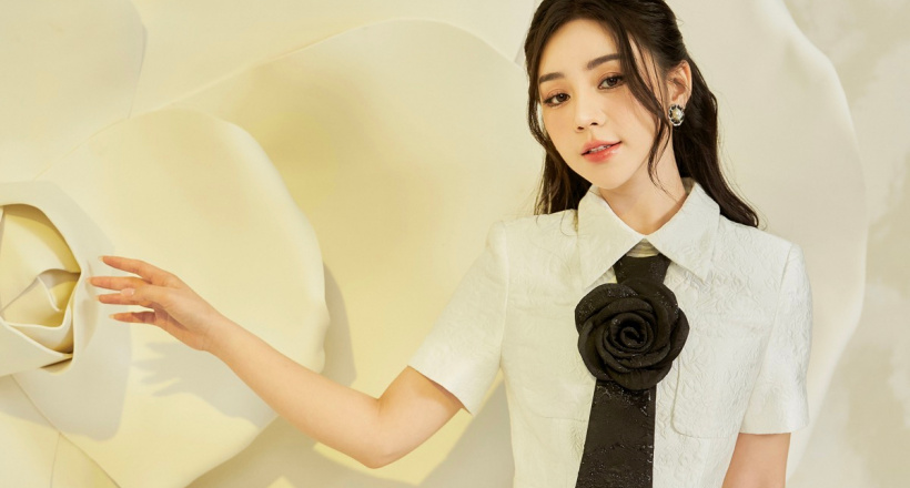 Diễn viên Quỳnh Kool thanh lịch và ngọt ngào với váy của SIXDO