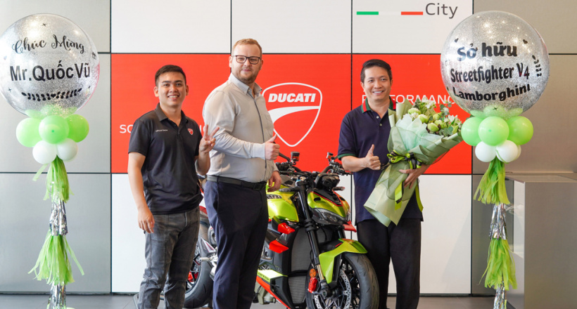 Ducati Streetfighter V4 Lamborghini - mô tô giá hơn 2 tỉ đồng về tay ba khách hàng Việt Nam