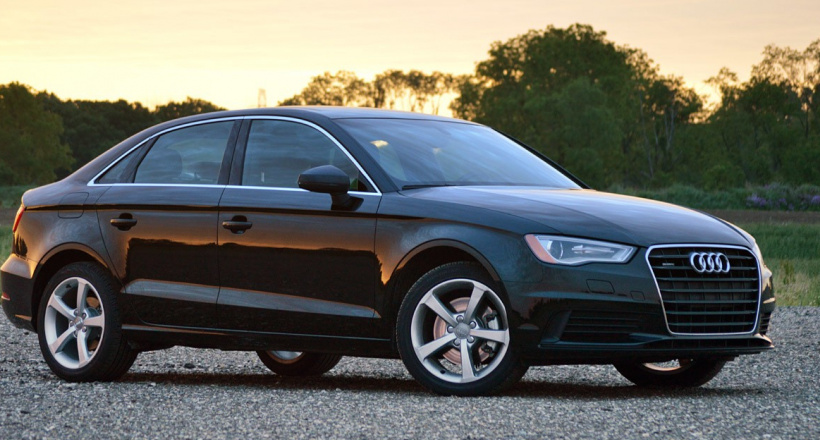 Mẫu xe Audi A3 2025 đổi mới thiết kế với đèn pha tùy chỉnh, Rivian ra mắt xe điện R3 và R3X