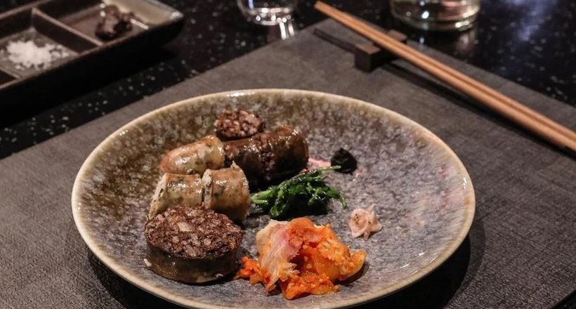 Lòng lợn thành món fine dining ở Hàn Quốc