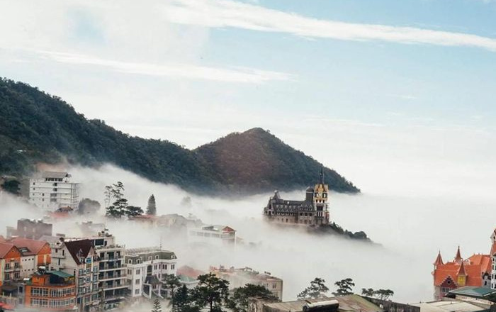 Trên Đỉnh Mây: Khám Phá Top Địa Điểm Săn Mây Đẹp Nhất Việt Nam