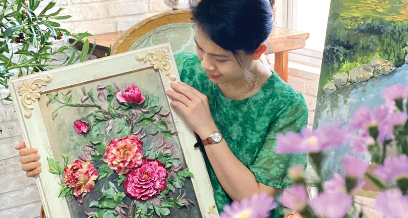 Làm tranh phù điêu hoa dành tặng ngày Quốc tế Phụ nữ 8/3