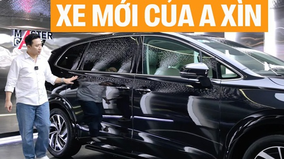 Trấn Thành sắm VW Viloran bản base nhưng có trang bị khủng hơn bản full: Ghế thương gia xoay 360 độ, sàn gỗ, trần sao kiểu Rolls-Royce