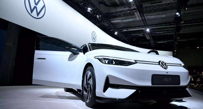 Tầm giá 2 tỷ đồng, lựa chọn SUV 7 cỡ lớn nào cho gia đình tại Việt Nam? Volkswagen như Trấn Thành?