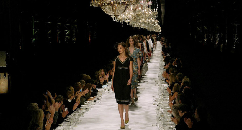 Những khoảng khắc quan trọng trong sự nghiệp của Dries Van Noten