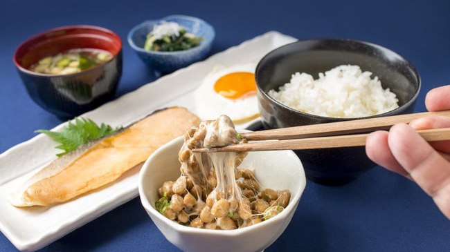 Natto, món ăn sáng và ăn xế giàu dinh dưỡng từ Nhật Bản