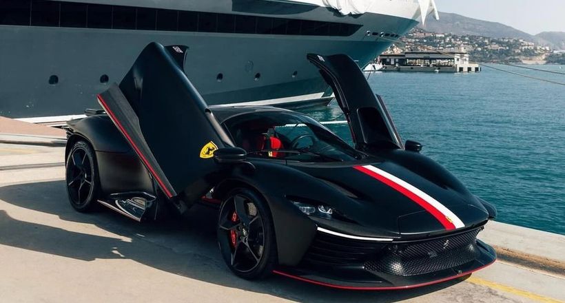 Charles Leclerc sở hữu siêu xe Ferrari Daytona SP3 hơn 2,3 triệu USD