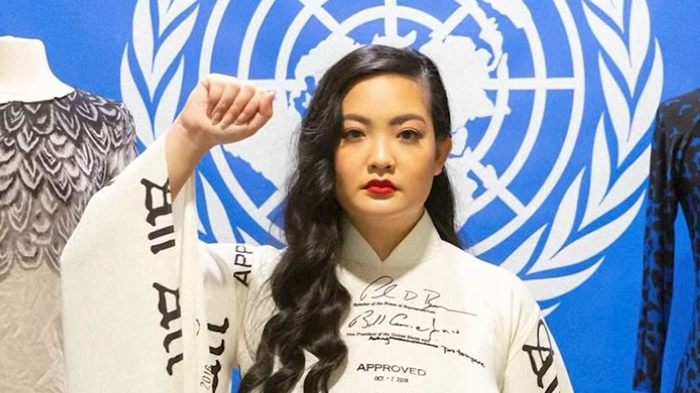 Amanda Nguyễn trở thành nữ phi hành gia gốc Việt đầu tiên bay vào không gian trên tàu Blue Origin, tự hào nói: "Tôi là người Việt Nam"