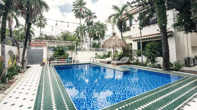 Ông chủ cụm rạp nhận chiếu Đào, phở và piano phi lợi nhuận sống trong biệt thự rộng 1.000m2, nổi bật giữa khu nhà giàu quận 2