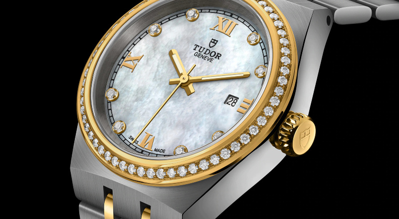 Gợi ý những "món quà thời gian" tôn lên vẻ rạng rỡ cho phái đẹp nhân dịp Quốc tế Phụ nữ 8/3