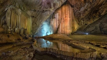 Khám phá văn hóa người Bru - Vân Kiều và hệ thống hang động Quảng Bình