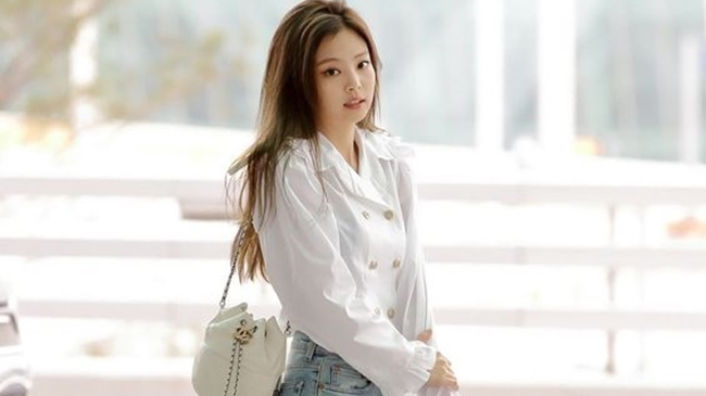 Skinny jeans - "ác mộng" của nhiều người đã chính thức trở lại đường đua hot trends 2024!