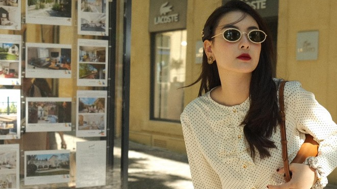 Cựu hot girl Hà Lade có phong cách diện chân váy tuyệt xinh, chị em nên tham khảo để mặc đẹp mọi lúc mọi nơi