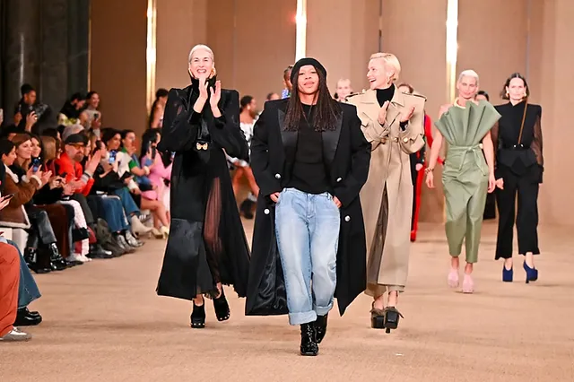 BST Balmain Thu Đông 2024 tái hiện miền ký ức vùng đồng quê Bordeaux Pháp