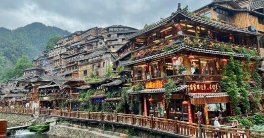 Thiên Hộ Miêu Trại - Làng cổ 1700 tuổi của Quý Châu