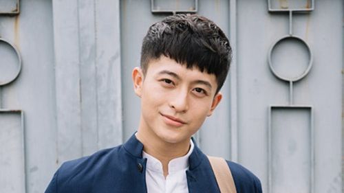 Harry Lu bất ngờ đăng ảnh vui vẻ bên 'người mới', hoá ra là người quen?