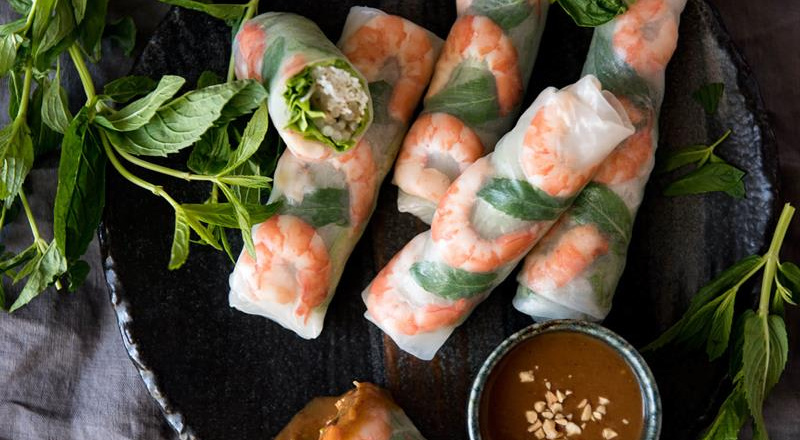 Chả giò, gỏi cuốn, bánh xèo xuất hiện trong 100 món ăn nhẹ ngon nhất châu Á