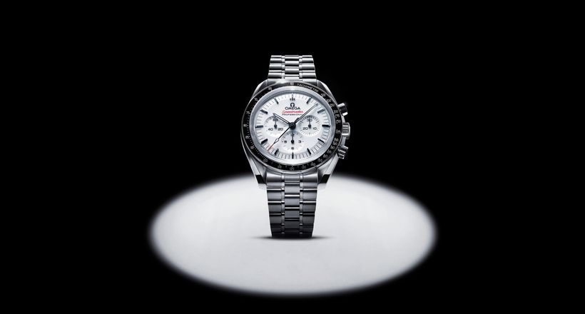 Omega ra mắt phiên bản Speedmaster Moonwatch với phong cách mặt số mới