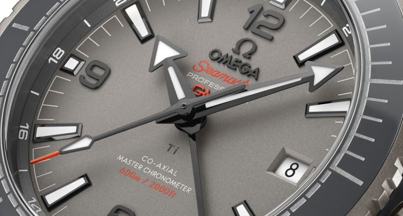 Đồng hồ OMEGA Planet Ocean Dark Grey: Nhẹ nhưng mạnh mẻ với hợp chất gốm mới