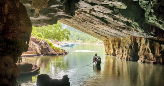 Phát hiện kỳ quan thiên nhiên mới trong hang động tại Quảng Bình