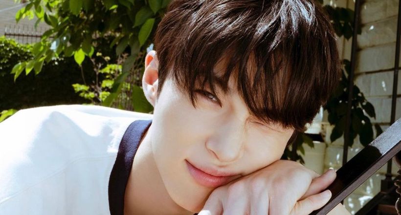 Byeon Woo Seok đắt show nhờ thành công của phim "Cõng anh mà chạy"