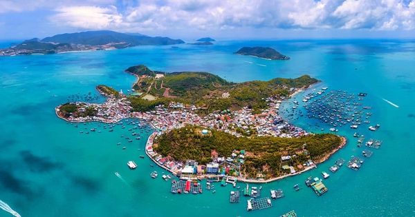 Phát hiện hòn đảo hoang sơ ít người biết biệt lập giữa biển Nha Trang, cách đất liền chỉ 15 phút đi ca nô