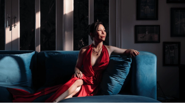 Sức hút từ 'chị đẹp' và sự thành công của Mr Crazy & Lady Sexy