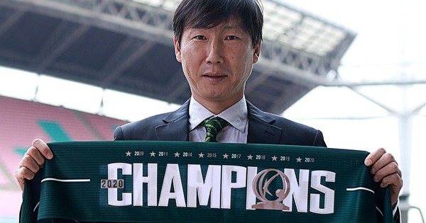 Chính thức: HLV Kim Sang-sik làm HLV đội tuyển Việt Nam