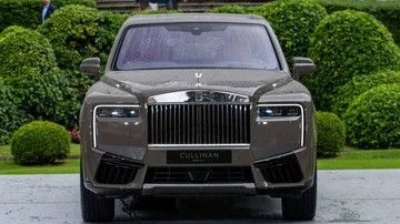 Ảnh thực tế Rolls-Royce Cullinan Series II vừa ra mắt