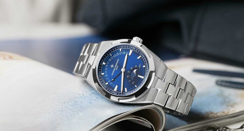Vacheron Constantin và dấu ấn trường tồn Overseas Moonphase Retrograde Date