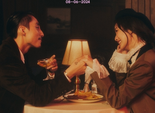 Sơn Tùng M-TP tung poster MV "Đừng làm trái tim anh đau", chính thức hé lộ "nàng thơ" Thái Lan Pimtha