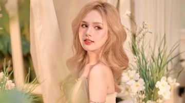 Xoài Non ghi điểm với mốt váy vàng bơ