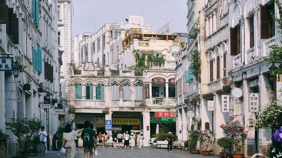 Khu kỳ lầu lớn nhất còn sót lại của Trung Quốc: Nơi công chúa nhà Thanh từng mưu sinh