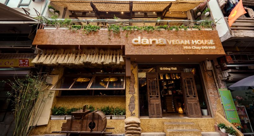 Dāna Vegan House – Hơn cả một nhà hàng chay