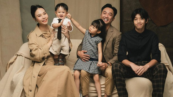 Cường Đô La khoe khung ảnh cả gia đình, Subeo tiếp tục giật spotlight khi cao gần 1,8m