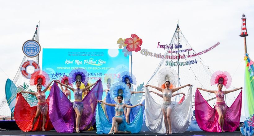 Hội An bừng sáng sắc màu với Festival biển mùa hè 2024
