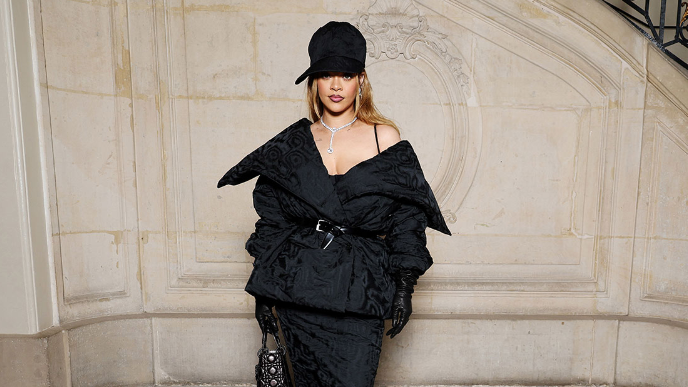 Rihanna thay thế cương vị của Charlize Theron tại Dior