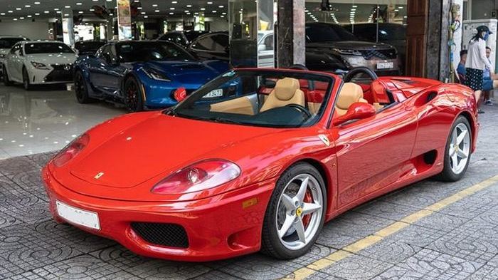 Ferrari 360 Spider mui trần về garage ôtô nghìn tỷ của 'Qua' Vũ