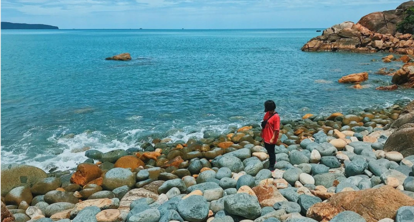 Hè này 'lạc lối' tại bãi biển đẹp như phim ảnh ở Quy Nhơn