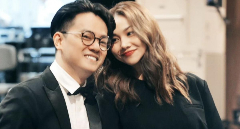 Siêu mẫu Vbiz lộ bụng lùm lùm, săn 'rồng con' thành công sau 1 năm kết hôn?