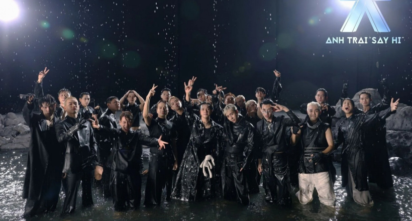 Cuộc chiến ngầm giữa Anh trai say hi và Anh trai vượt ngàn chông gai