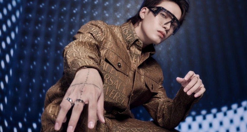 Người đứng sau tủ đồ thời trang đa dạng của Anh Trai “Say Hi” là ai?